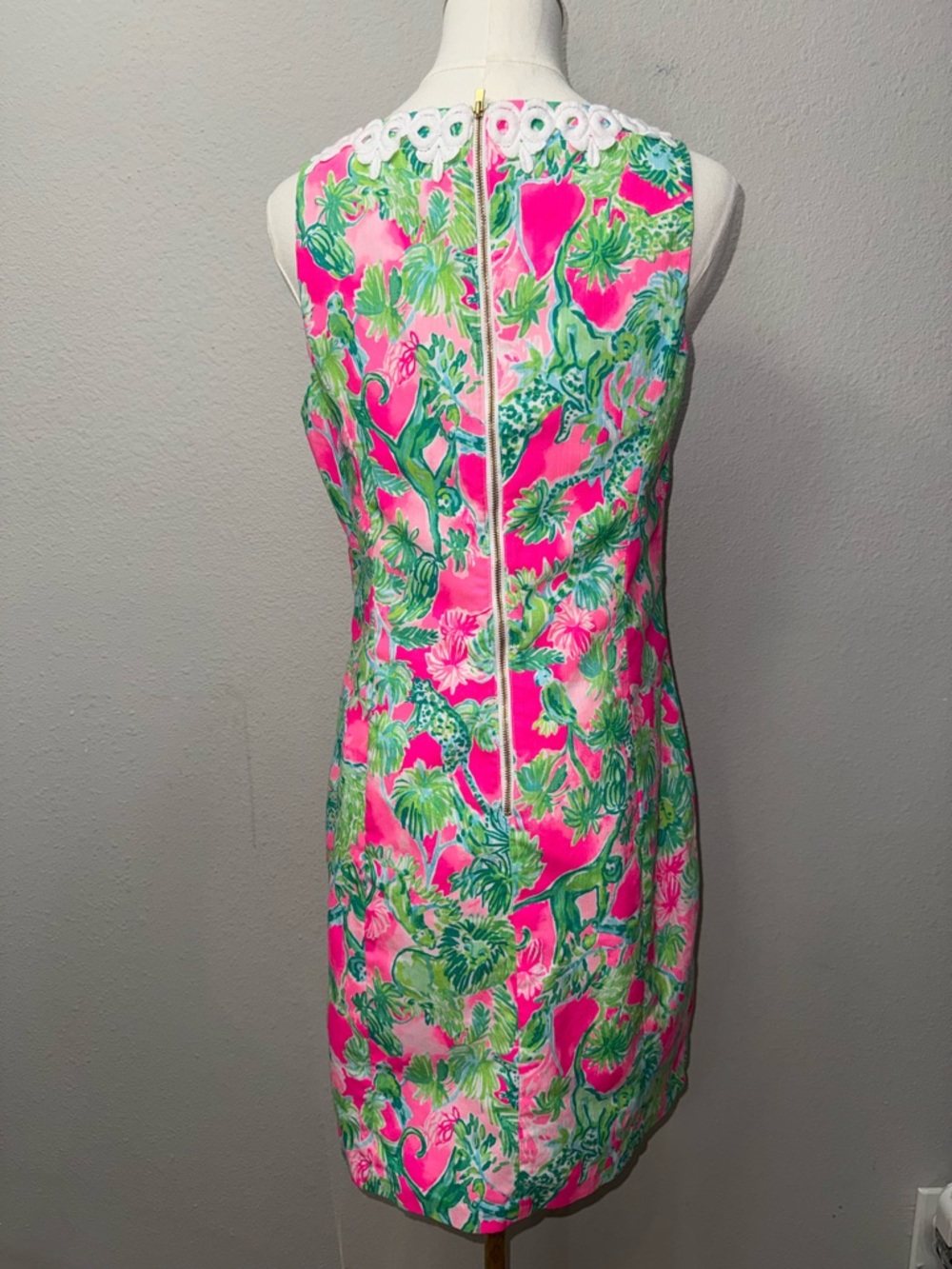 Lilly Pulitzer Gaby Shift Dress Size 8 Raz Berry Catty Shack print - Picture 3 of 4